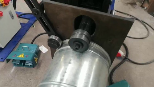 轆線機功能之一壓筋，母邊同步